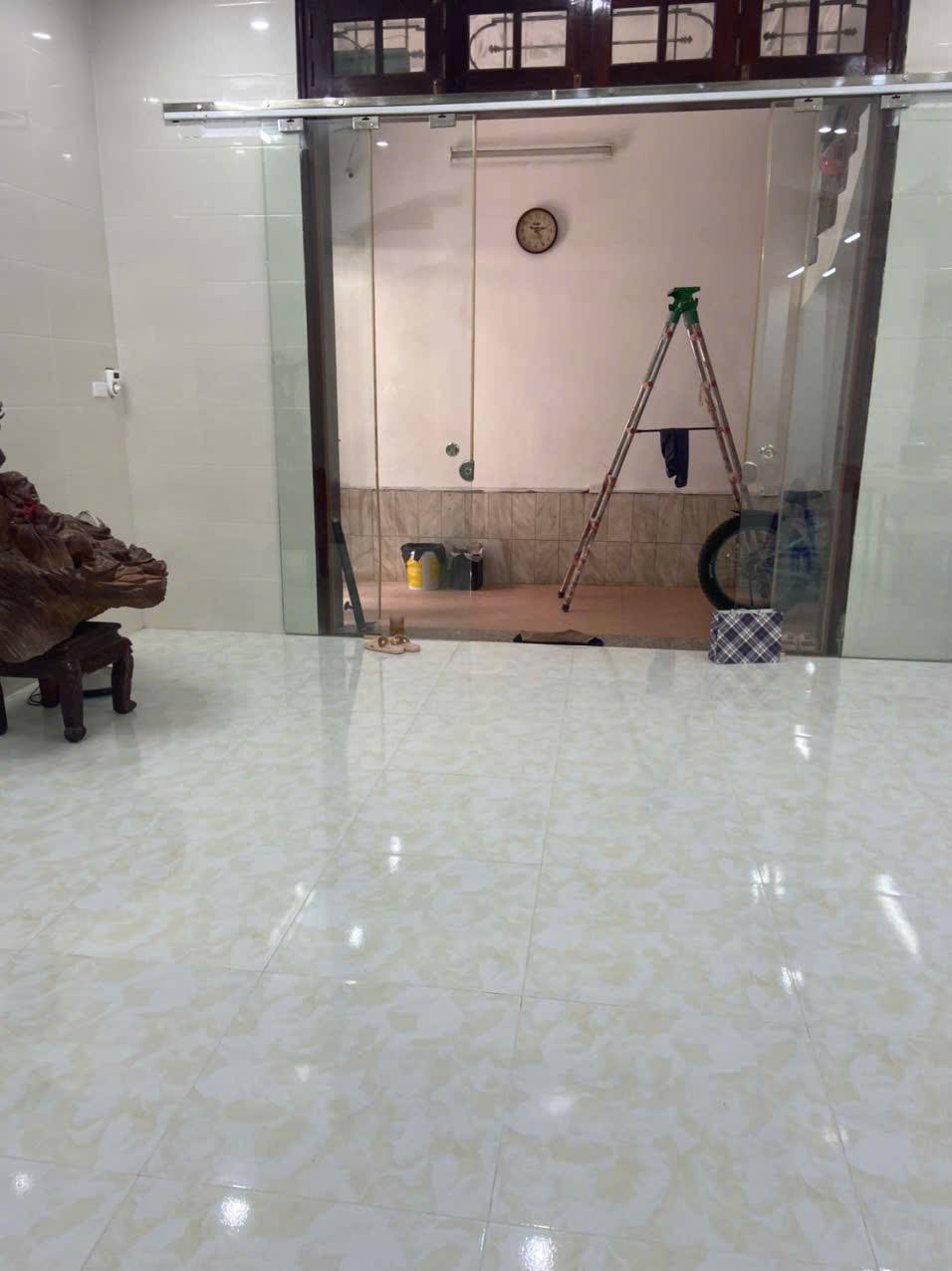 Cho thuê nhà Nguyễn Chí Thanh làm CHDV, ở gđ, nhóm 3 tầng x 128m2, 28 Triệu - Ảnh 1